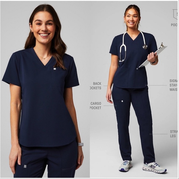 Women's Navy Fabletics Scrubs Set Vital Pocket Top and Ion Straight Leg Pant - Picture 1 of 9